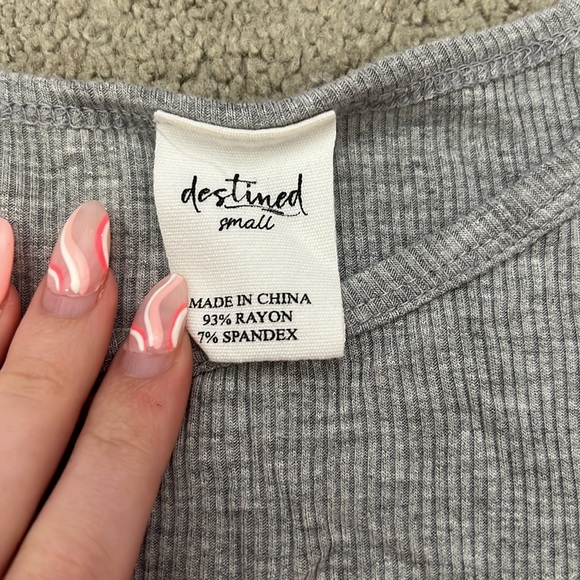 Top - Picture 2 of 2